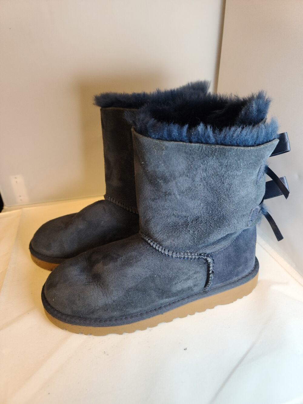 UGG Bailey Bow II Winter Boots Womens Size 3 Blue Leather Sheepskin Snow 33